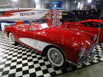 Chevrolet Corvette C1 auf der International Motor Show in Luxembourg, 20.11.2015