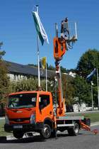 Nissan 35.13, eingesetzt zur Beflaggung des heiligen Bezirkes in Lourdes, September 2015