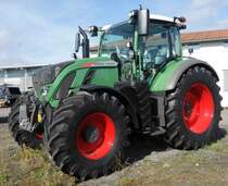 Fendt Vario 720 steht bei einem Landmaschinenhändler in Burghaun-Gruben im Oktober 2015