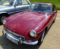 MGB GT, 4-Zyl.Motor mit 1800ccm und 95PS, Vmax.168Km/h, Oldtimertreff Oberwinden, Juni 2015