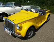 Siata Spring 850, die italienische Autofirma in Turin baute diesen Zweisitzer auf Basis des Fiat 850 von 1967-70, Oldtimertreff Oberwinden, Juni 2015