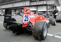 Colorkey. Nicht alle schaffen es bis ins Ziel einige werden per LKW zurück gebracht Dallara F312 Mercedes-Benz, Nr.25 vom Prema Powerteam, Fahrer: Lance Stroll (CAN) schied schon in der 5. Runde aus. Heckansicht im Fahrerlager, FIA F3 European Championship in Spa Francorchamps am 20.6.2015 beim ADAC GT Masters Weekend 
