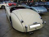 Heckansicht eines Jaguar XK 120 OTS. 1948 - 1954. Classic Remise Düsseldorf am 20.12.2015.