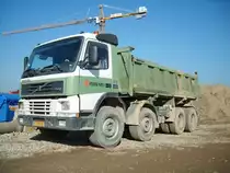 Volvo FM 12 420 am 18.02.2007 in der Nähe von Esch/Alzette (Lux.)