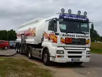 MAN TGA LX Tanksattelzug Andreas Lorenzen beim endladen auf der Insel Föhr am 12.07.2013