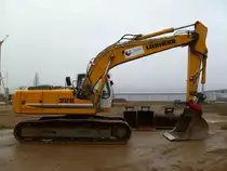 Liebherr R 926 LC Litronic am 18.11.2012 auf einer Baustelle in Trier