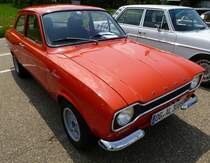 Ford Escort 1300 Sport, 4-Zyl.Motor mit 1296ccm und 83PS, Vmax.158Km/h, Oldtimertreff Oberwinden, Juni 2015