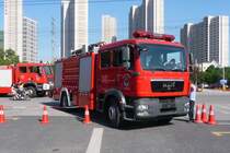 MAN Feuerwehrfahrzeug in Kunshan, Jiangsu, am 2.10.2015