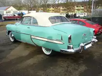 Profilansicht eines Chevrolet Series 2400 C Bel Air Convertible Coupe des Modelljahres 1954. Old- und Youngtimertreffen am 27.12.2015 in Krefeld.