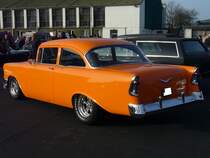 Profilansicht eines 1956´er Chevrolet Sedan. Old- und Youngtimertreffen am 27.12.2015 in Krefeld.