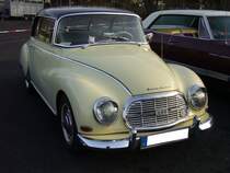 Auto Union 1000 S deLuxe Coupe. 1962 - 1963. Für einen solches Coupe mußte man DM 7125,00 auf die Theke des Händlers legen. Der 3-Zylinderreihenzweitaktmotor leistt 50 PS aus 980 cm³ Hubraum. Old- und Youngtimertreffen am 27.12.2015 in Krefeld. 