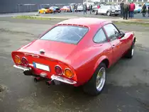 Heckansicht eines Opel GT. 1968 - 1973. Old- und Youngtimertreffen am 27.12.2015 in Krefeld.