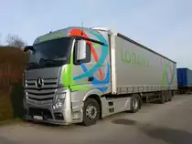 Mercedes-Benz Actros im Hafen von Mertert (Lux.), 27.12.2015