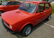 Fiat 1050 CL, 4-Zyl.Motor mit 1049ccm und 50PS, Vmax.140Km/h, Oldtimertreff Oberwinden, Juni 2015