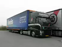 Volvo FH am 12.04.2009 in der Nähe von Munsbach (Lux.)