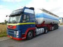 Volvo FM 450 stand am 07.10.2012 bei Pellingen