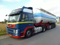 Volvo FM 450 stand am 07.10.2012 bei Pellingen