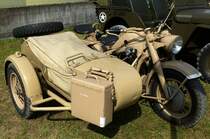 Zndapp KS750, fr die Deutsche Wehrmacht entwickeltes schweres Motorradgespann, mit Seitenwagenantrieb und Rckwrtsgang, gesehen im Schweizerischen Militrmuseum Full, Juli 2015