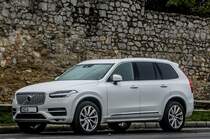 Volvo XC90 (Modelljahr 2015), fotografiert am 18.10.2015