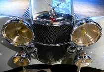 ALVIS, Frontansicht eines Oldtimer-PKW von 1935, die englische Firma bestand von 1920-67, Jan.2016