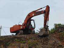 FH-Bagger bei Erdarbeiten an einer Baustelle auf La Palma im Januar 2016
