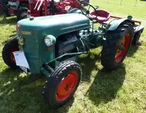 Alpina �konom 1/4LB, Ackerschlepper aus der Schweiz, Baujahr 1953, 4-Zyl.Benzinmotor mit 1600ccm und 20PS, Traktotentreffen Deilingen, Juli 2015 