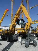 Liebherr A 316 Litronic auf einer Baumaschinenmesse in Bern am 18.03.2009