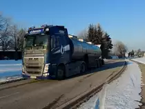 VOLVO-500, auf der B143 in Richtung Vöcklabruck; 160122 
