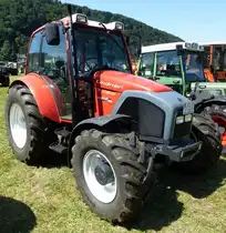 Lindner Geotrac 83 turbo, �sterreichischer Allradschlepper, gebaut ab 2003, 4-Zyl.Perkins-Dieselmotor mit 4400ccm und 82PS, Glottert�ler Schleppertreffen, Aug.2015
