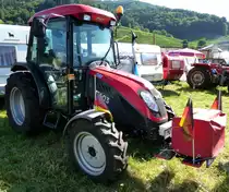 TYM T603, koreanischer Schlepper mit 4-Zyl.Perkins-Dieselmotor mit 2200ccm und 58PS, Glottert�ler Schleppertreffen, Aug.2015