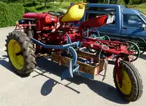 MW Unitrak, der dreir�drige Schlepper hatte einen 12PS Dieselmotor und wurde gebaut von 1949-55, Glottert�ler Schleppertreffen, Aug.2015