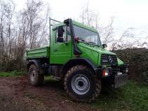 Mercedes-Benz Unimog U 90 am 06.12.2015 in Konz