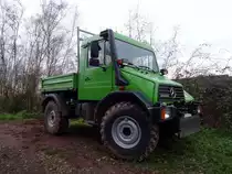 Mercedes-Benz Unimog U 90 am 06.12.2015 in Konz