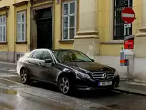 MB E-Klasse, als Diplomatenfahrzeug im 1.Wiener Gemeindebezirk; 150124