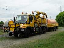 Zweiwege Unimog U400 am 16.05.15 in Darmstadt