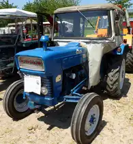 Ford 2000, Ackerschlepper von Ford/USA mit 35PS, Baujahr 1968, Schleppertreffen Bottenau, Juni 2015 