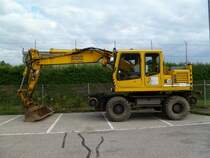 Liebherr A 900 ZW Litronic abgestellt auf einem Parkplatz in Trier, 11.08.2013