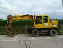 Liebherr A 900 ZW Litronic abgestellt auf einem Parkplatz in Trier, 11.08.2013