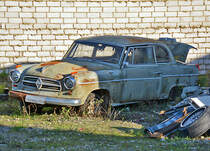 Borgward Isabella, in erbärmlichen Zustand, bei Nörvenich 03.12.2015 