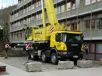 Scania LKW mit Liebherr Kranaufbau am 12.02.16 in Neckargemünd