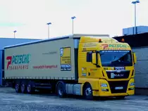 MAN TGX18.440 begibt sich zur Nachtruhe; 160209