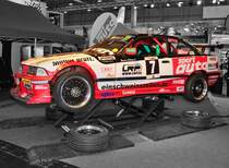 Remmo Autosport-BMW M3 E30 V8, wird für die Driftshow fertig gemacht. Aufnahme am 6.12.2012 bei der Motorshow Essen