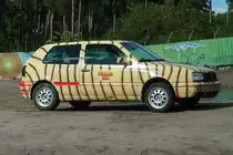 Ein VW Golf im Serengetipark, 9.9.15 	