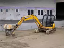 JCB 8060 am 25.03.2007 in Trier