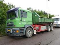MAN 26.414 auf einem Parkplatz bei Luxembourg, 23.06.2015