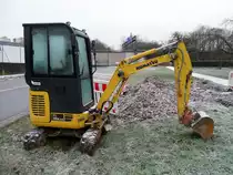 Komatsu PC 16 R-3 HS am 27.12.2009 in der Nähe von Kenn