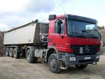 Mercedes-Benz Actros 2046 am 04.10.2008 in der Nähe von Munsbach (Lux.)