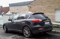 Infiniti EX37 (aktuell QX50 genannt), gesehen am 21.02.2016