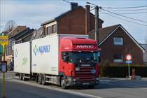 Scania Hngerzug fhrt am 09.03.2016 an mir vorbei.