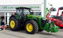 John Deere Serie 8370R zusehn auf der Kotschenreuther Hausmesse in Zeulenroda-Triebes am 08.03.16